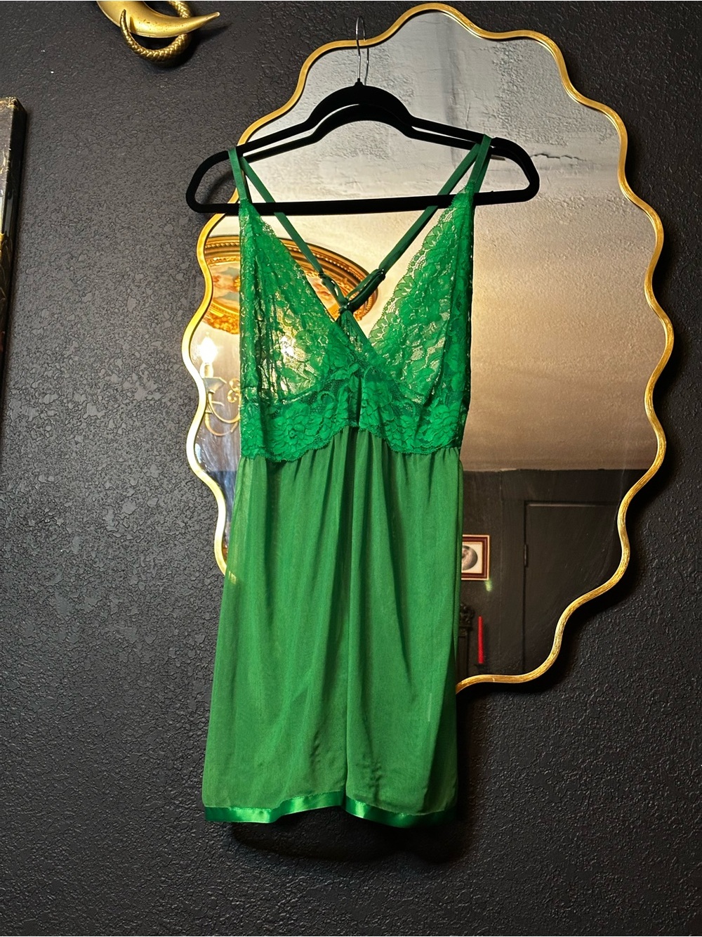 Lace-Front Green Chemise with Adjustable Straps - Unbranded
